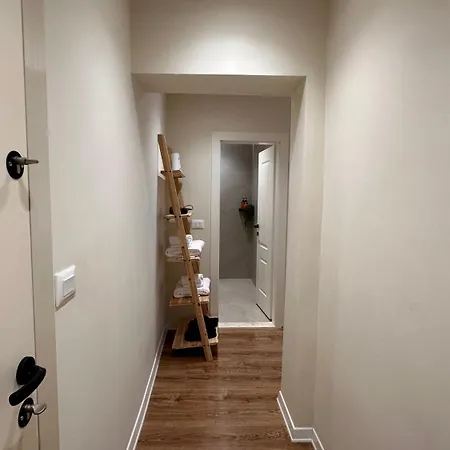 Matisse No29 - Center With Parking *